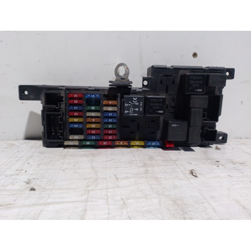 Recambio de caja reles / fusibles para volvo s60 i (384) 2.4 referencia OEM IAM 518788104  