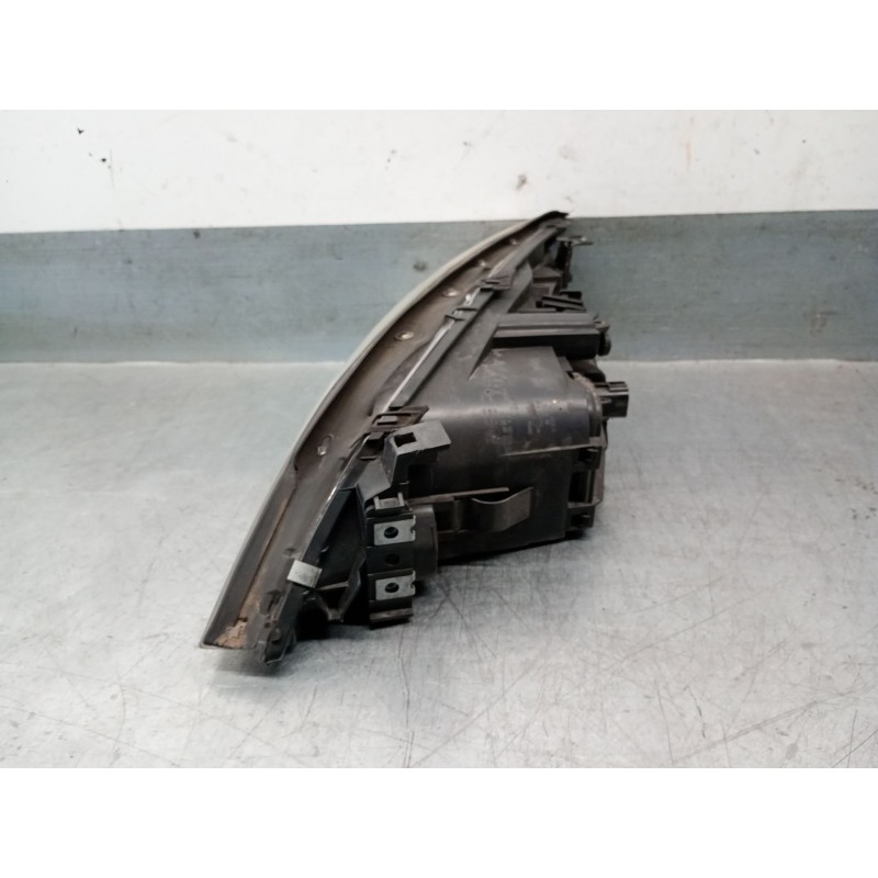 Recambio de faro derecho para ford mondeo iii turnier (bwy) 2.0 tdci referencia OEM IAM 1435619 1435619 