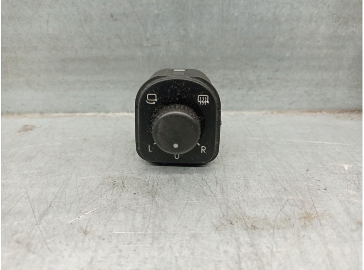 Recambio de mando retrovisor para skoda superb ii (3t4) 2.0 tdi 16v 4x4 referencia OEM IAM 3T0959565A 