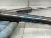 Replacement trunk / tailgate struts for Skoda Superb II (3T4) 2.0 TDI 16V 4x4 OEM IAM reference 3T5827552 