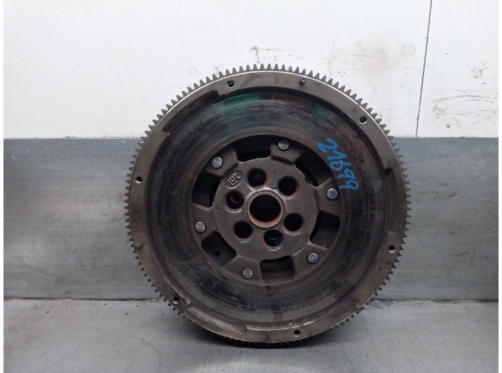 Recambio de volante motor para skoda superb iii (3v3) 2.0 tdi referencia OEM IAM 415058310 04L105266AF LUK