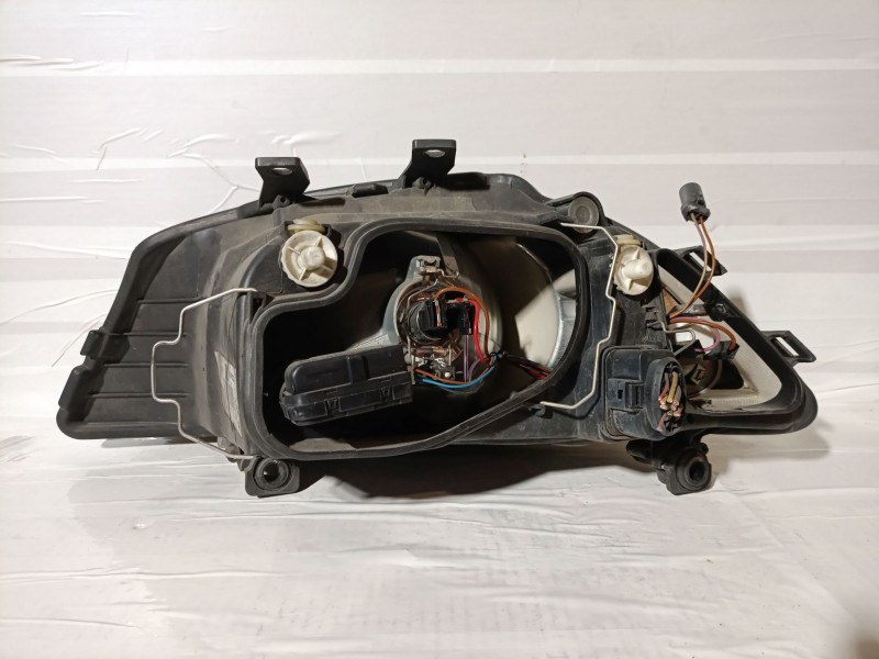 Recambio de faro derecho para seat ibiza iii (6l1) 1.2 referencia OEM IAM 6L1941022A 6L1941752M 89306240