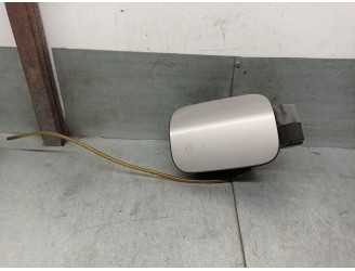 Recambio de tapa exterior combustible para skoda superb ii (3t4) 2.0 tdi 16v 4x4 referencia OEM IAM 3T5809857B  