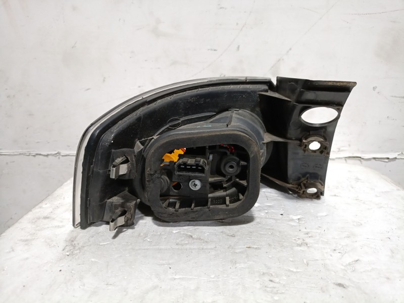 Recambio de piloto trasero derecho para seat ibiza iii (6l1) 1.4 tdi referencia OEM IAM  6L6945112D 