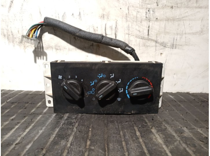 Replacement heater / air conditioning control for Jeep Grand Cherokee I (ZJ, ZG) 2.5 TD 4x4 (Z) OEM IAM reference 5503742
