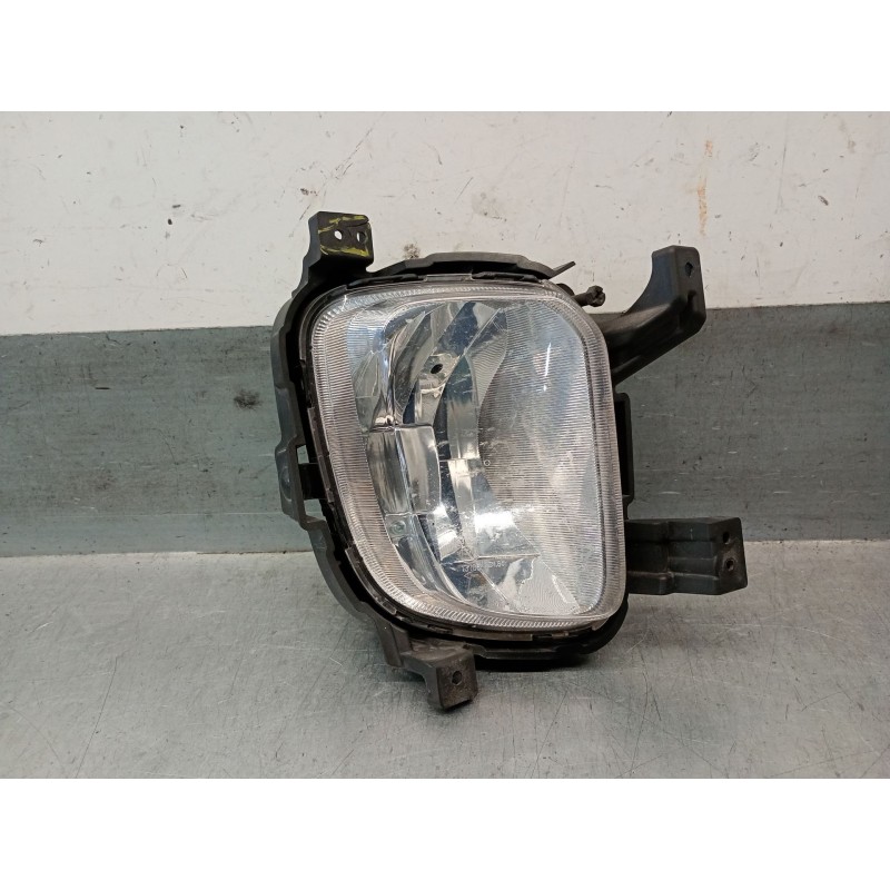 Recambio de faro antiniebla derecho para kia carens iv 1.7 crdi referencia OEM IAM 92202A0410 92202A4020 