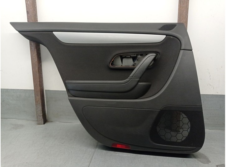 Recambio de guarnecido puerta trasera izquierda para volkswagen cc referencia OEM IAM 3C8867211 3C8867211A 