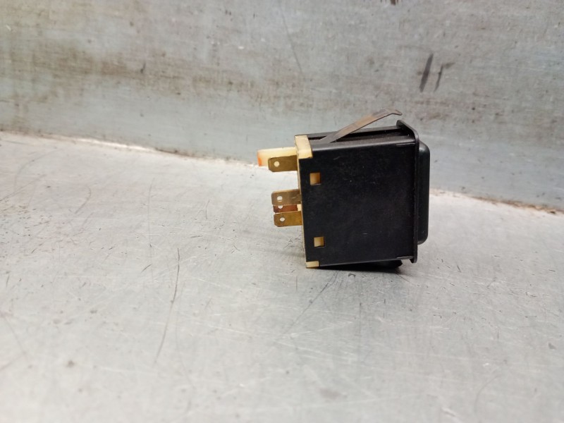 Recambio de interruptor para bmw serie 7 (e23) referencia OEM IAM 61311366902  