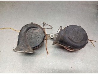 Recambio de claxon para bmw serie 7 (e23) referencia OEM IAM 5060201 61331369823