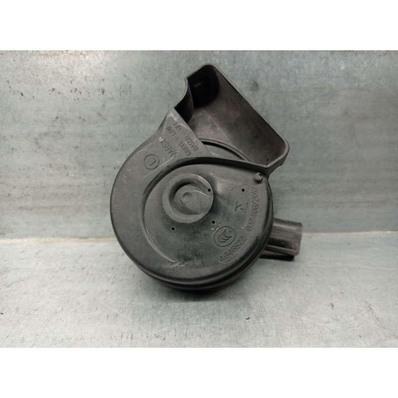 Recambio de claxon para volkswagen cc referencia OEM IAM 3AA951221B 3AA951221B 