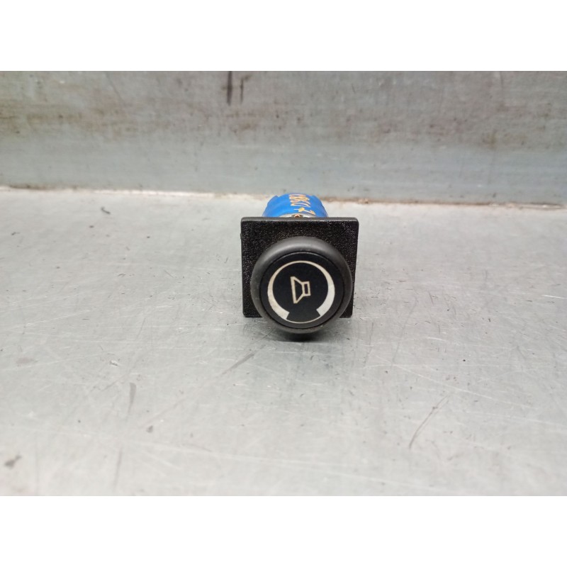 Recambio de interruptor para bmw serie 7 (e23) referencia OEM IAM 65111366390  65111366385