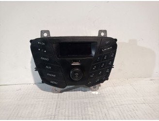 Recambio de sistema audio / radio cd para isuzu trooper 2.8 turbodiesel referencia OEM IAM BK2T18D815BF  BK2T18D815BF