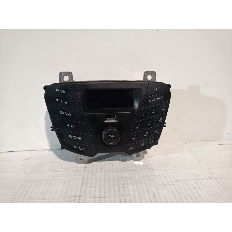 Recambio de sistema audio / radio cd para isuzu trooper 2.8 turbodiesel referencia OEM IAM BK2T18D815BF  BK2T18D815BF