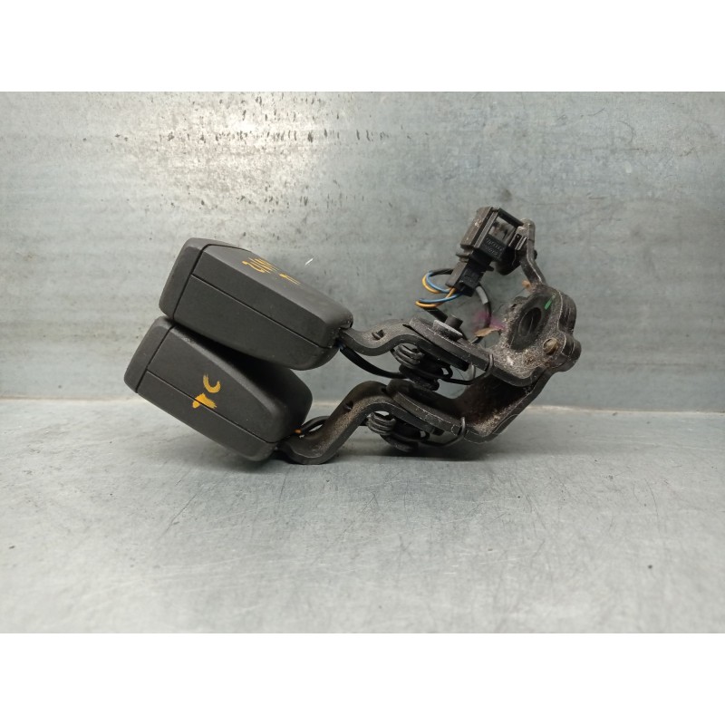 Recambio de enganche cinturon para skoda superb iii (3v3) 2.0 tdi referencia OEM IAM 3V0857739  