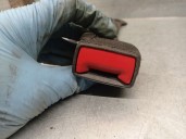 Recambio de enganche cinturon para skoda superb iii (3v3) 2.0 tdi referencia OEM IAM 3V0857755A  