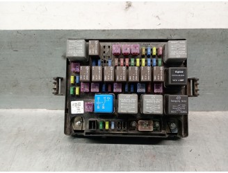 Recambio de caja reles / fusibles para ssangyong rodius i 2.7 xdi 4wd referencia OEM IAM 8234021011 8234021011 