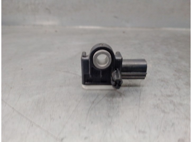 Recambio de sensor impacto para volvo s60 ii (134) d3 referencia OEM IAM 8V4T14B006AA 