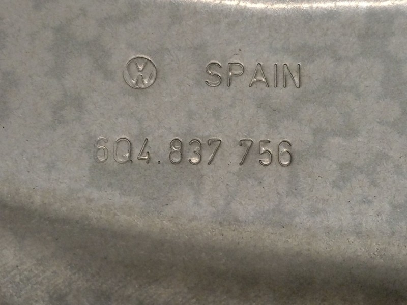 Recambio de elevalunas delantero derecho para volkswagen polo (9n1) 1.9 tdi referencia OEM IAM 6Q4837756 6Q4837462J 