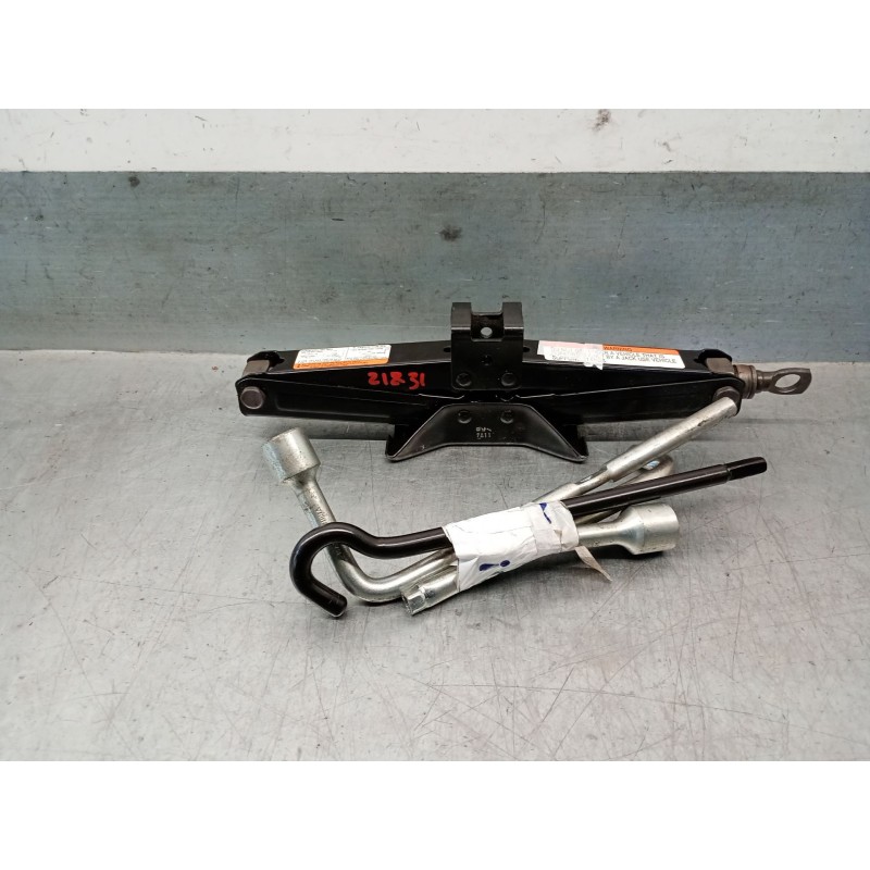 Recambio de gato para ssangyong rodius i 2.7 xdi 4wd referencia OEM IAM 4081821000  