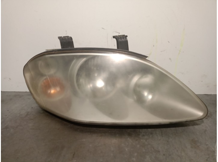 Replacement right headlight for SsangYong Rodius I 2.7 XDi OEM IAM reference 8310221303 8310221303 