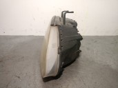 Replacement right headlight for SsangYong Rodius I 2.7 XDi OEM IAM reference 8310221303 8310221303 