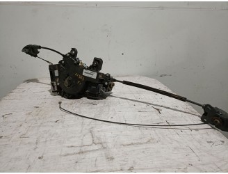 Recambio de motor puerta corredera izquierda para kia carnival / grand carnival iii (vq) 2.9 crdi referencia OEM IAM 834704D101 