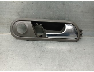 Recambio de maneta interior delantera derecha para seat ibiza iii (6l1) 1.4 tdi referencia OEM IAM 6L0837114H  