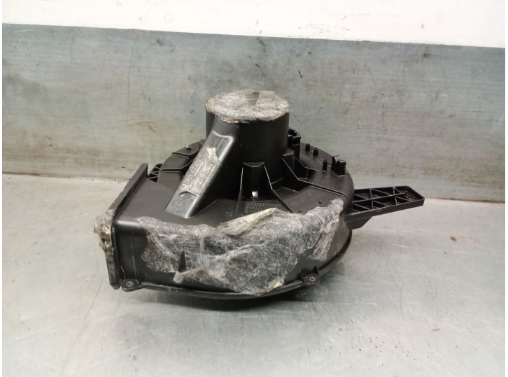 Recambio de motor calefaccion para skoda rapid spaceback (nh1) 1.6 tdi referencia OEM IAM 6R1819015A  6R1819015