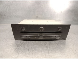 Replacement audio system / CD radio for Renault Megane II Station Wagon (KM0/1_) 1.9 dCi (KMRG, KM1G, KM0G, KM2C) reference O