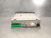 Replacement audio system / CD radio for Renault Megane II Station Wagon (KM0/1_) 1.9 dCi (KMRG, KM1G, KM0G, KM2C) reference O