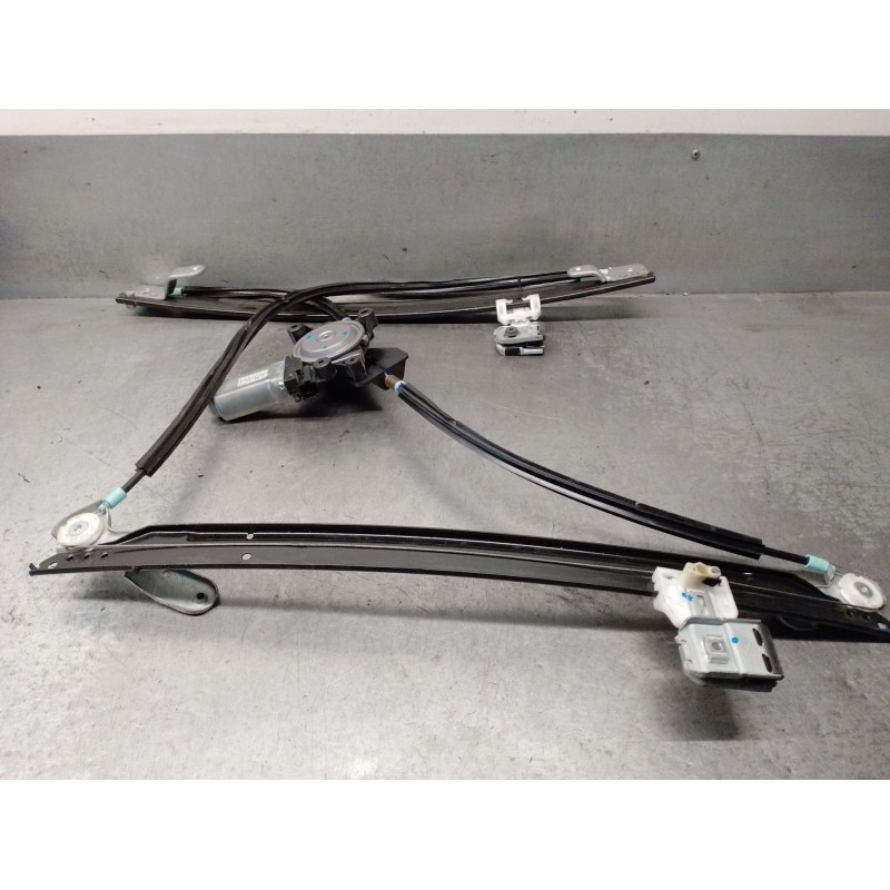 Recambio de elevalunas delantero izquierdo para chrysler voyager iv (rg, rs) 2.5 crd referencia OEM IAM 04894527AA  