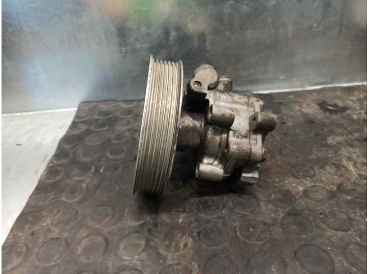 Recambio de bomba servodireccion para audi a4 berlina (8e) 2.0 20v cat (alt) referencia OEM IAM 8E0145153ES 