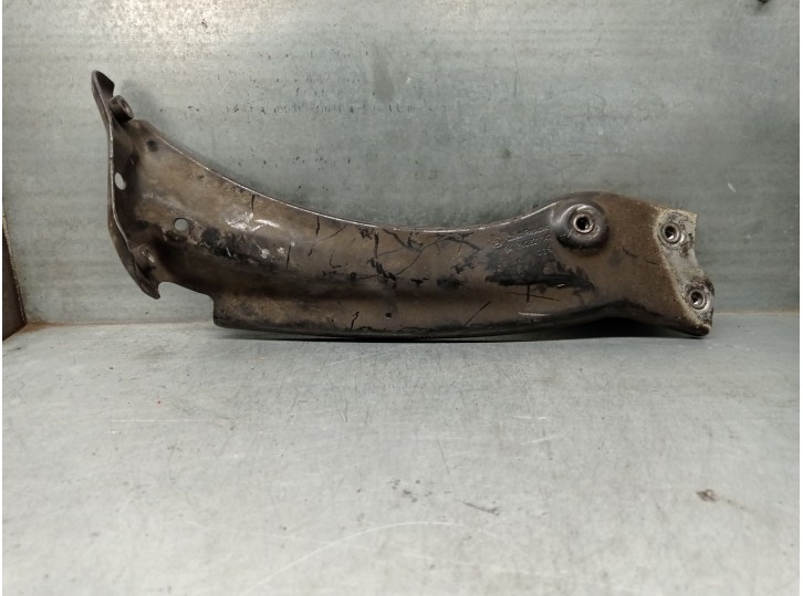 Recambio de refuerzo lateral para skoda superb iii (3v3) 2.0 tdi referencia OEM IAM 3V0821142 