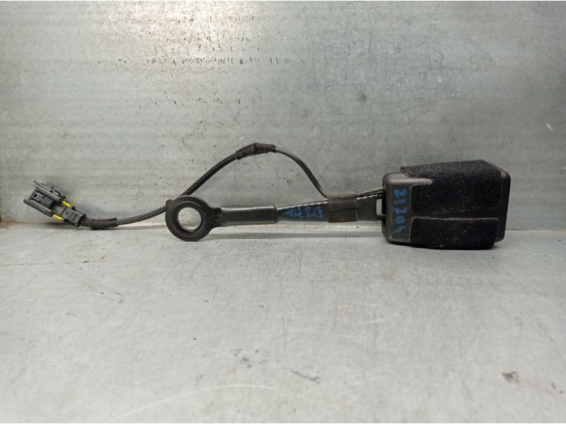 Recambio de enganche cinturon para peugeot 208 ii (ub_, up_, uw_, uj_) e-208 referencia OEM IAM 6350543ETB  