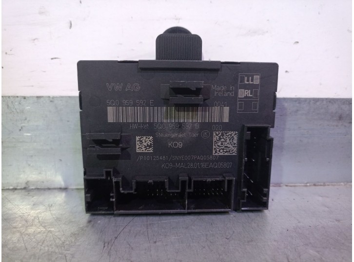 Recambio de modulo confort para volkswagen touran (5t1) 2.0 tdi referencia OEM IAM 5Q0959592  5Q0959592B LK
