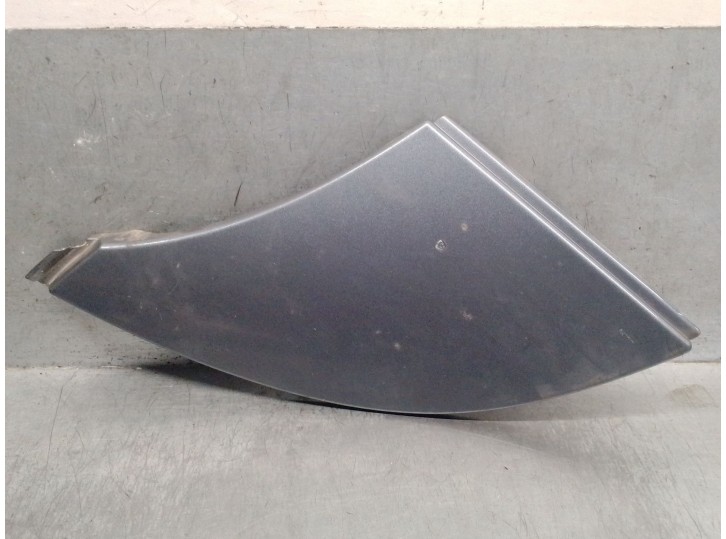 Recambio de molduras delanteras para citroën jumper ii furgoneta 2.2 hdi 110 referencia OEM IAM 1306530070  