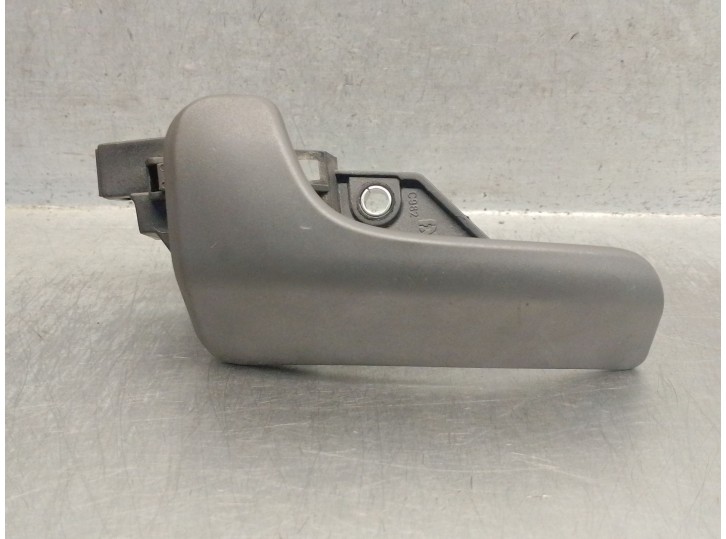 Replacement front left interior door handle for Citroën Jumper II van 2.2 HDi 110 OEM IAM reference 911761 911761 C9