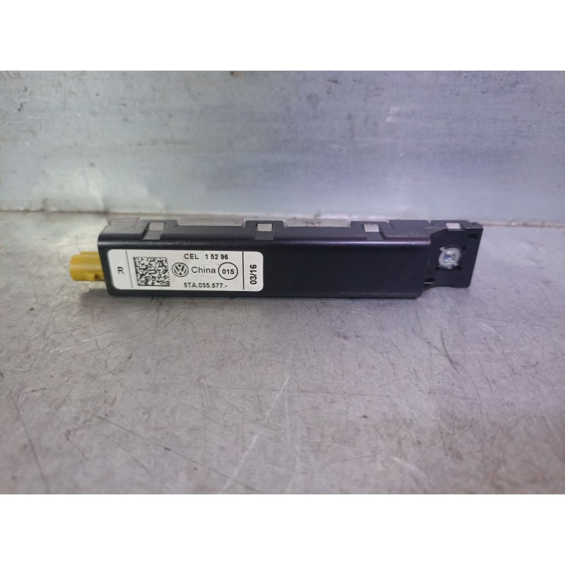 Recambio de antena para volkswagen touran (5t1) 2.0 tdi referencia OEM IAM 5TA035577A 5TA035577A 