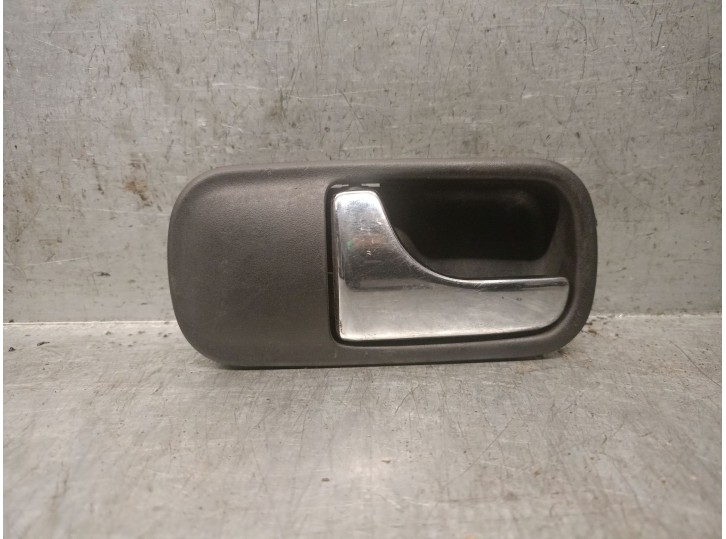 Replacement rear right interior door handle for Ford Maverick (UDS, UNS) 2.7 TD OEM IAM reference 1958271 1958271 