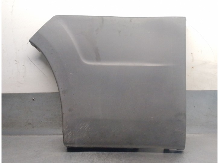 Recambio de molduras traseras para citroën jumper ii furgoneta 2.2 hdi 110 referencia OEM IAM 1305769070 8547AR 