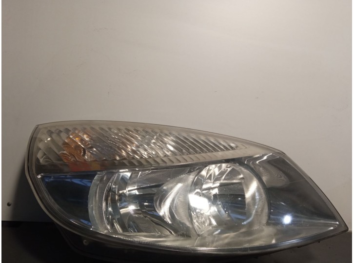 Recambio de faro derecho para renault scénic ii (jm0/1_) 1.5 dci (jm02, jm13) referencia OEM IAM 15810400RE  