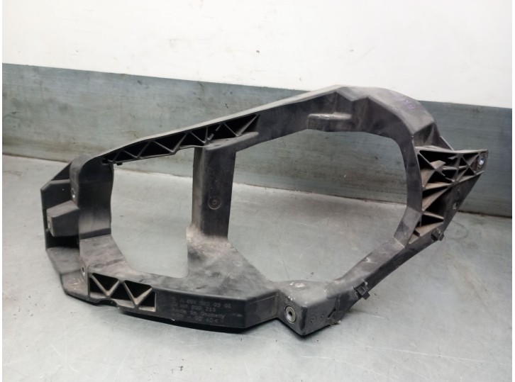 Recambio de soporte faro izquierdo para smart forfour (454) 1.5 cdi (454.001) referencia OEM IAM A4546200901 A4546200901 