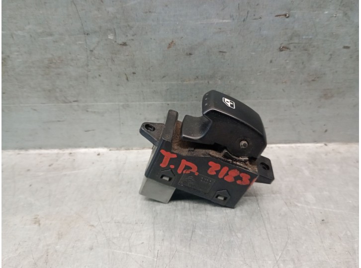 Recambio de mando elevalunas trasero derecho para ssangyong rodius i 2.7 xdi 4wd referencia OEM IAM 621W05450 