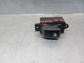 Recambio de mando elevalunas trasero derecho para ssangyong rodius i 2.7 xdi 4wd referencia OEM IAM 621W05450 
