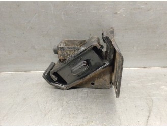 Recambio de soporte motor para ssangyong rodius i 2.7 xdi referencia OEM IAM 2072121001 2072121001 