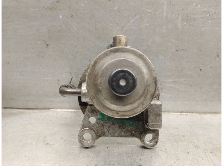 Recambio de soporte filtro gasoil para toyota corolla (_e12_) 2.0 d-4d (cde120r_, cde120l_) referencia OEM IAM 2338027081 233802