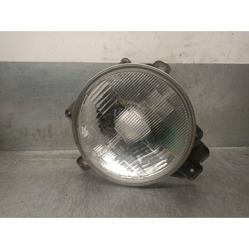 Recambio de faro derecho para ssangyong korando (kj) 2.9 td referencia OEM IAM 8310206000 8310206000 