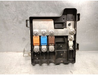 Recambio de caja reles / fusibles para iveco daily vi furgoneta 33s15, 35s15, 35c15 referencia OEM IAM 5801585968  