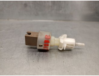 Recambio de interruptor para iveco daily vi furgoneta 33s15, 35s15, 35c15 referencia OEM IAM 500365771 500365771 