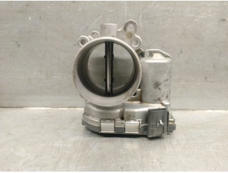 Recambio de caja mariposa para land rover discovery v (l462) 2.0 sd4 4x4 referencia OEM IAM G4D39F991AA LR073708 0280750610 BOSC